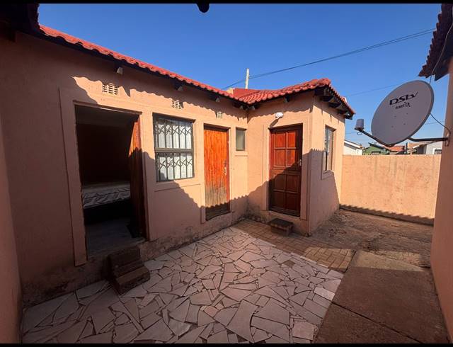 4 BEDROOM HOUSE FOR SALE IN SAVANNA CITY